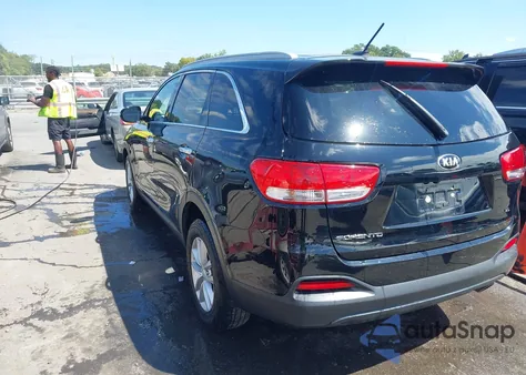 2017 Kia Sorento 3.3L Lx из США, поврежденный, VIN 5XYPGDA57HG334026